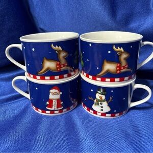 Gibson Housewares 4 Holiday mugs